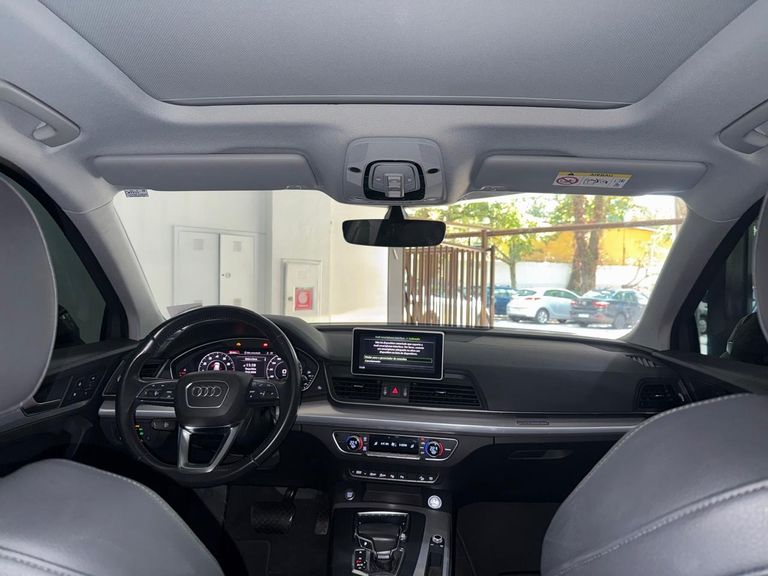 Audi Q5 Ambiente 2.0 TFSI Quattro S tronic