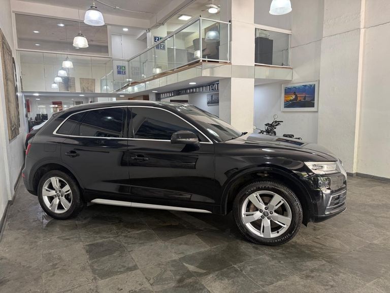 Audi Q5 Ambiente 2.0 TFSI Quattro S tronic