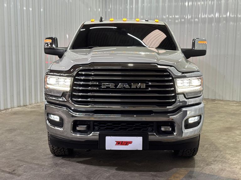 RAM 3500 LIMITED LONGHORN 6.7 TB CD Diesel