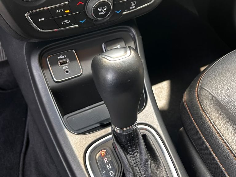 Jeep COMPASS LONGITUDE 2.0 4x2 Flex 16V Aut.
