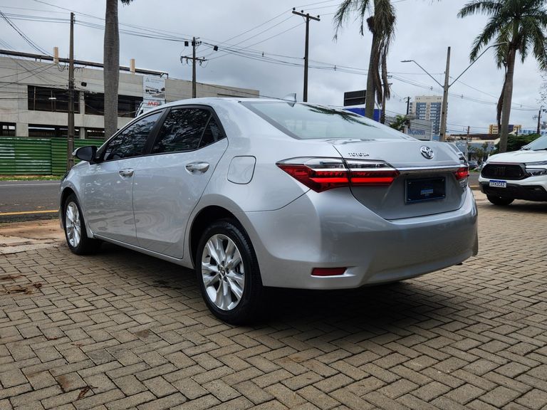 Toyota Corolla XEi 2.0 Flex 16V Aut.