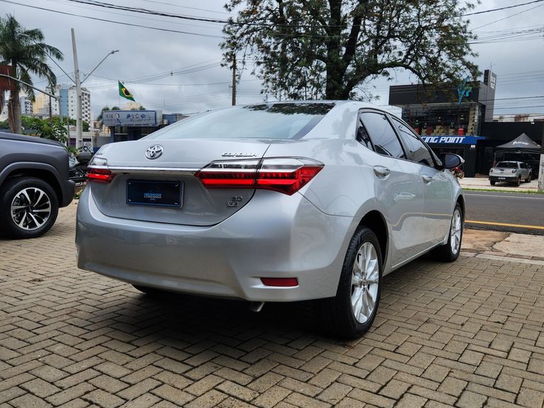 Toyota Corolla XEi 2.0 Flex 16V Aut.