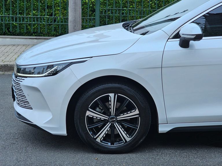 BYD King GS 1.5 16V Aut. (Hibrido)