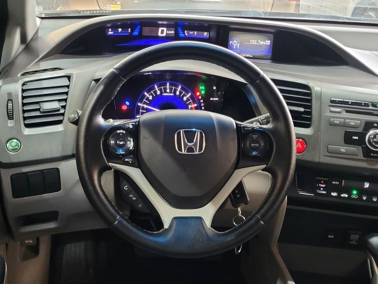 Honda Civic Sedan LXR 2.0 Flexone 16V Aut. 4p