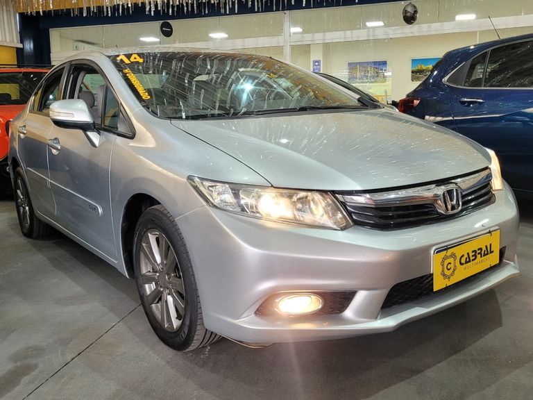 Honda Civic Sedan LXR 2.0 Flexone 16V Aut. 4p