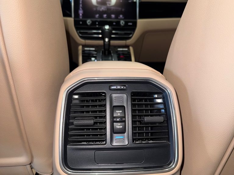 Porsche Macan 2.0 Turbo