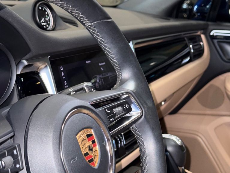 Porsche Macan 2.0 Turbo