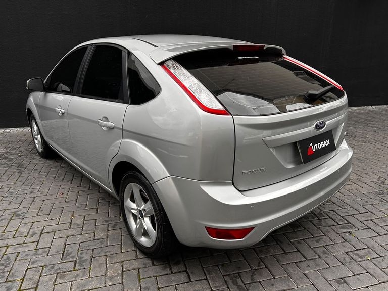 Ford Focus 2.0 16V/SE/SE Plus Flex 5p Aut.
