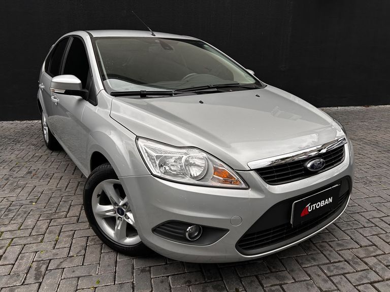 Ford Focus 2.0 16V/SE/SE Plus Flex 5p Aut.