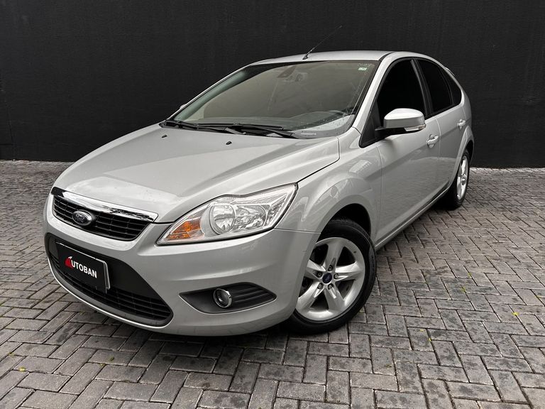Ford Focus 2.0 16V/SE/SE Plus Flex 5p Aut.