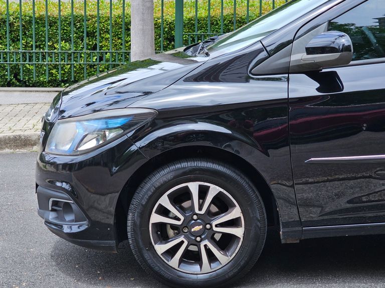 Chevrolet ONIX HATCH LTZ 1.4 8V FlexPower 5p Mec.