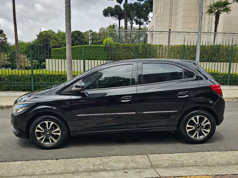 Chevrolet ONIX HATCH LTZ 1.4 8V FlexPower 5p Mec.