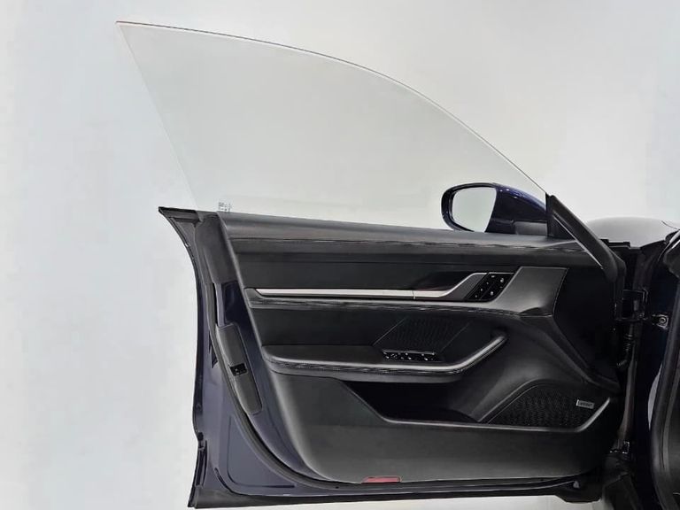 Porsche Taycan Turbo (Elétrico)