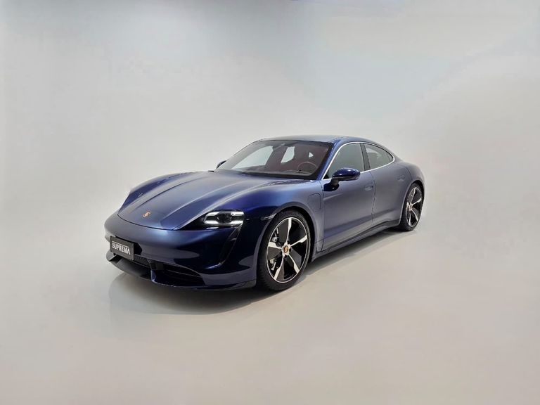 Porsche Taycan Turbo (Elétrico)