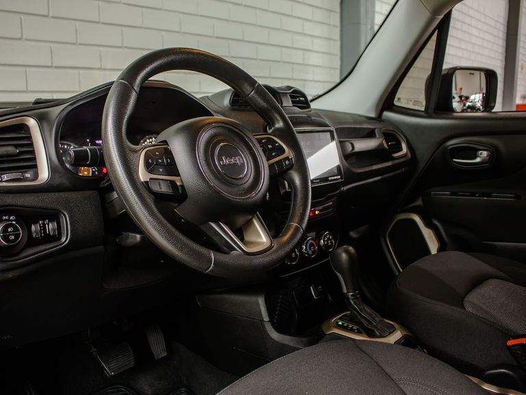 Jeep Renegade Sport 1.8 4x2 Flex 16V Aut.
