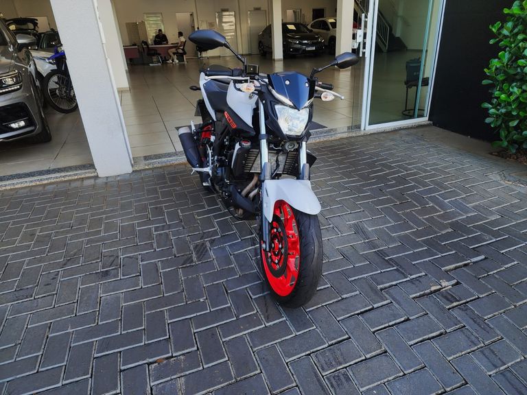 YAMAHA MT-03 321/ABS