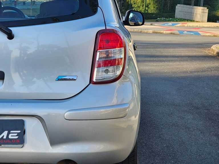 Nissan MARCH S 1.6 16V Flex Fuel 5p