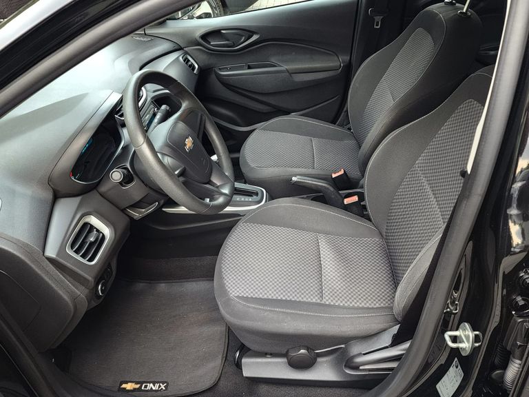 Chevrolet ONIX HATCH ADVANTAGE 1.4 8V Flex 5p Aut.