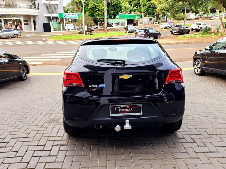 Chevrolet ONIX HATCH ADVANTAGE 1.4 8V Flex 5p Aut.