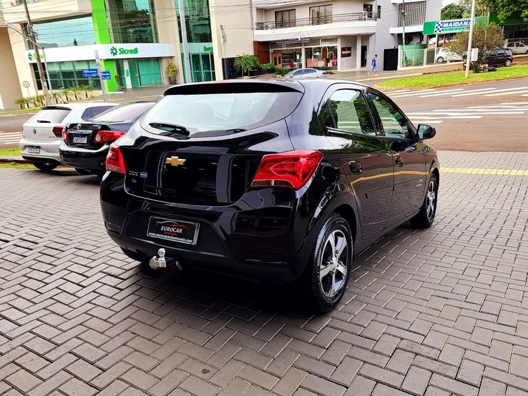 Chevrolet ONIX HATCH ADVANTAGE 1.4 8V Flex 5p Aut.