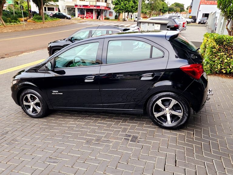 Chevrolet ONIX HATCH ADVANTAGE 1.4 8V Flex 5p Aut.