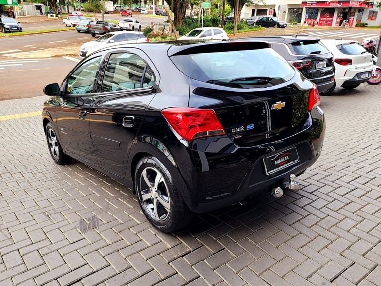 Chevrolet ONIX HATCH ADVANTAGE 1.4 8V Flex 5p Aut.