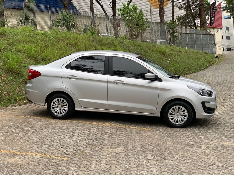 Ford Ka 1.5 Sedan SE Plus 12V Flex 4p Mec.