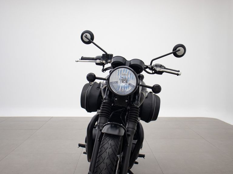 TRIUMPH BONNEVILLE T120 BLACK