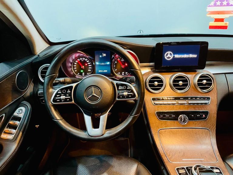 Mercedes 1.6 CGI GASOLINA EXCLUSIVE 9G-TRONIC