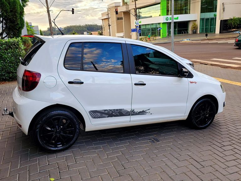 VolksWagen Fox Rock in Rio 1.6 Mi Total Flex 8V 5p