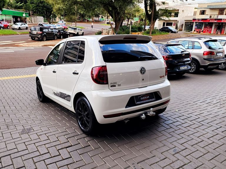VolksWagen Fox Rock in Rio 1.6 Mi Total Flex 8V 5p