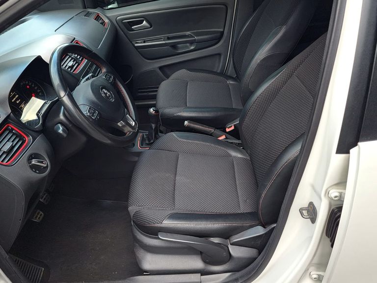 VolksWagen Fox Rock in Rio 1.6 Mi Total Flex 8V 5p