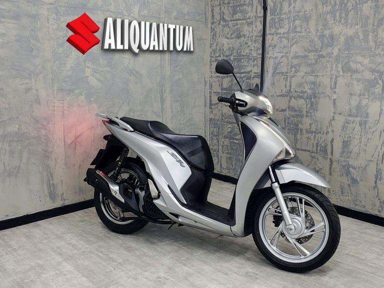 HONDA SH 150i/DLX