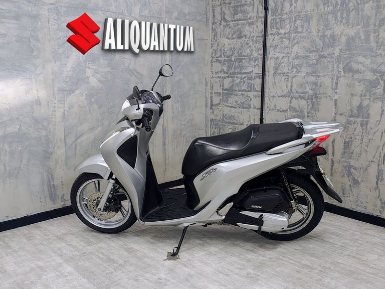 HONDA SH 150i/DLX