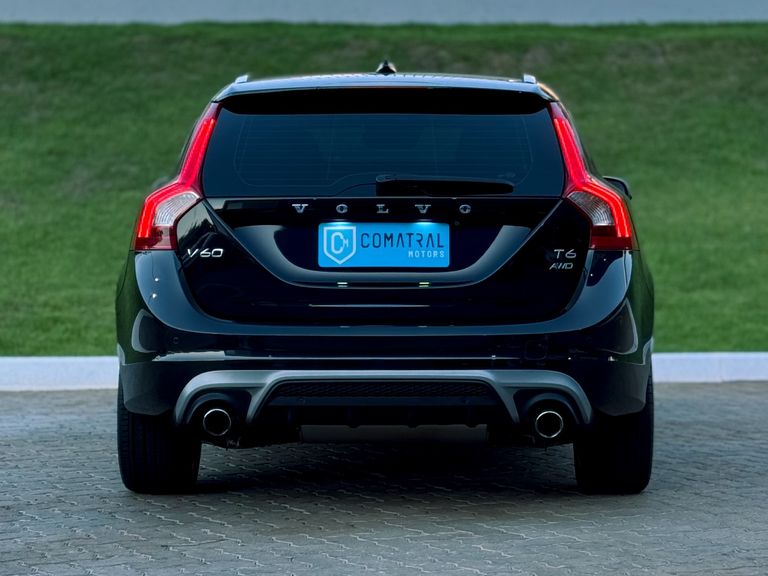 Volvo V60 T-6 R-DESIGN 3.0 AWD 4p