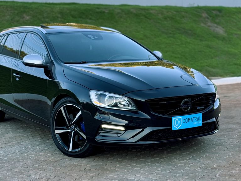 Volvo V60 T-6 R-DESIGN 3.0 AWD 4p