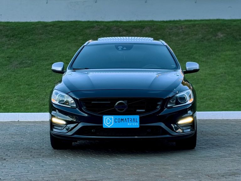 Volvo V60 T-6 R-DESIGN 3.0 AWD 4p