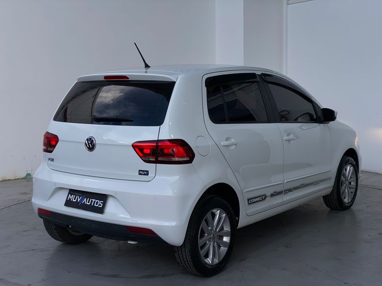 VolksWagen Fox Connect 1.6 Flex 8V 5p