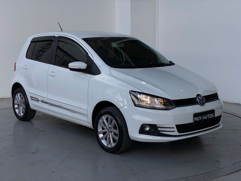 VolksWagen Fox Connect 1.6 Flex 8V 5p