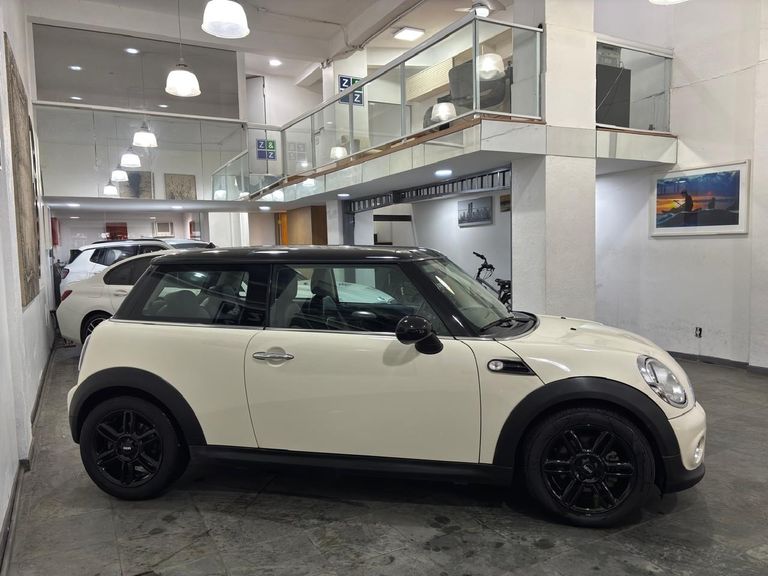 Mini COOPER 1.6 Aut.