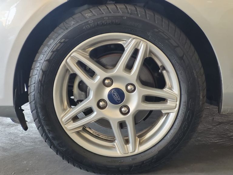 Ford Fiesta SEL 1.6 16V Flex  Aut. 5p