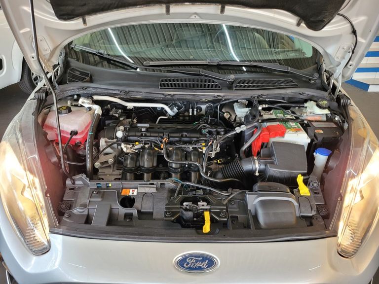 Ford Fiesta SEL 1.6 16V Flex  Aut. 5p