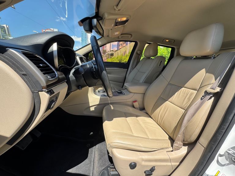 Jeep Cherokee Limited 3.2 4x4 V6 Aut.