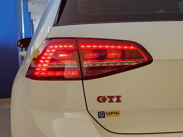 VolksWagen Golf GTi 2.0 TSI 220cv Aut.