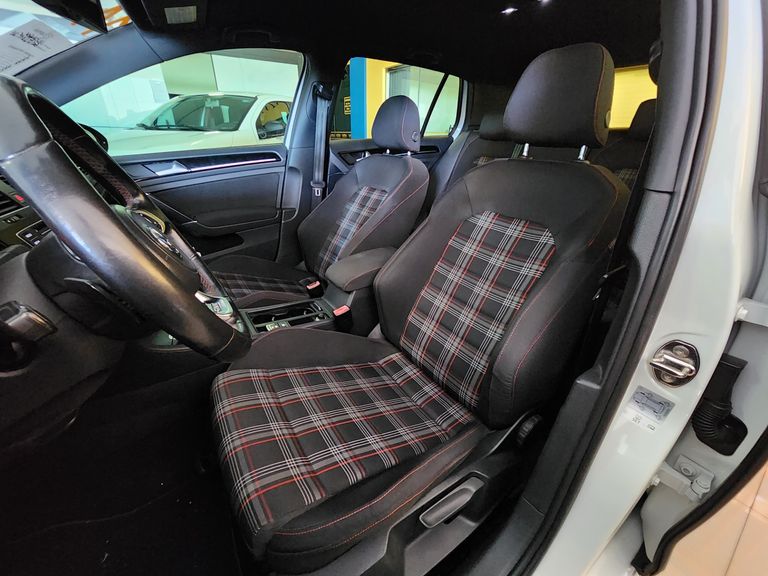 VolksWagen Golf GTi 2.0 TSI 220cv Aut.