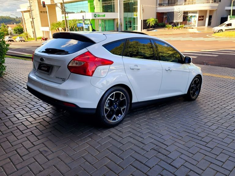 Ford Focus TITA/TITA Plus 2.0  Flex 5p Aut.