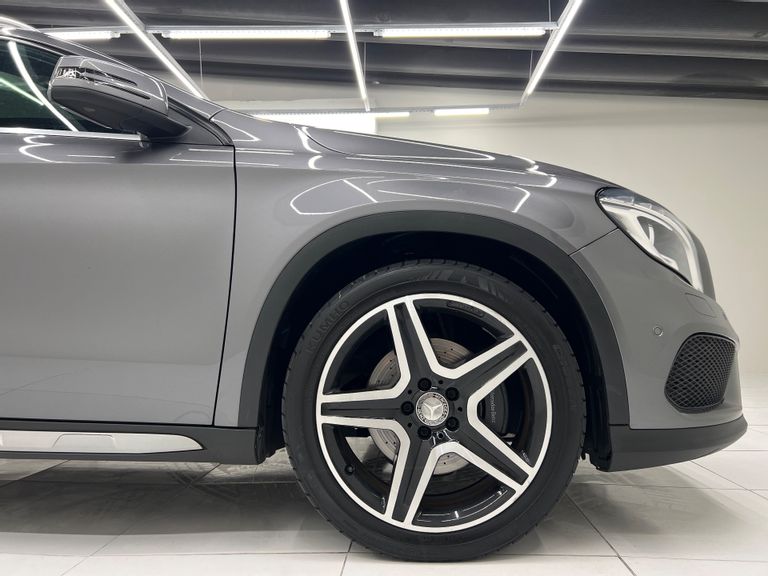 Mercedes GLA 250 Sport 2.0 TB 16V 4x4 211cv Aut.