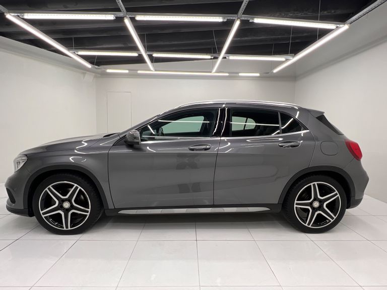 Mercedes GLA 250 Sport 2.0 TB 16V 4x4 211cv Aut.