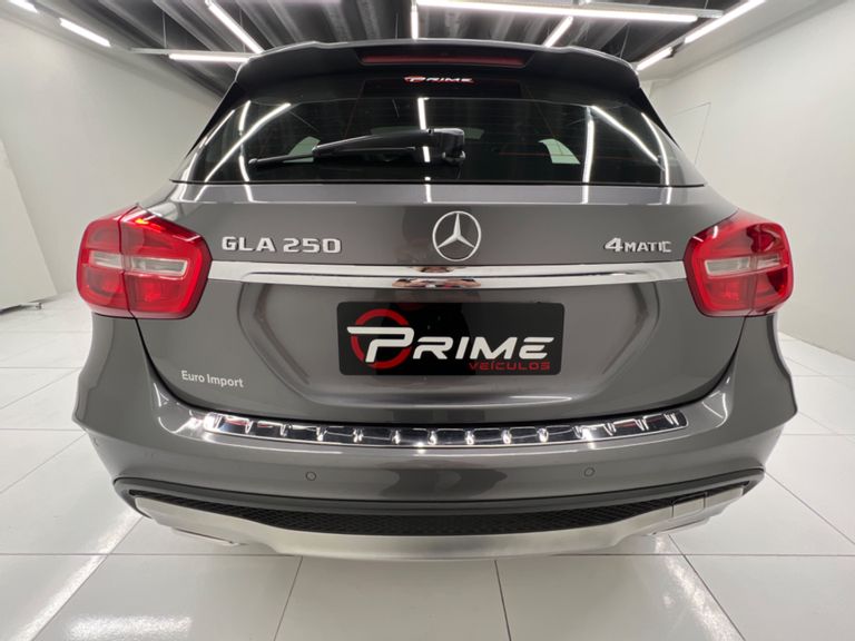 Mercedes GLA 250 Sport 2.0 TB 16V 4x4 211cv Aut.