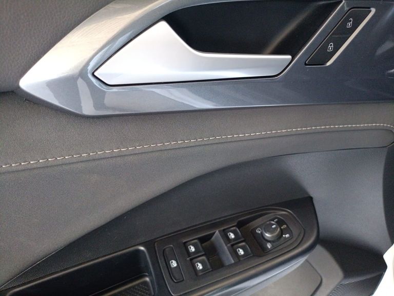 VolksWagen TAOS Highline 1.4 250 TSI Flex Aut.